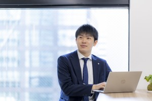 エリア総合職